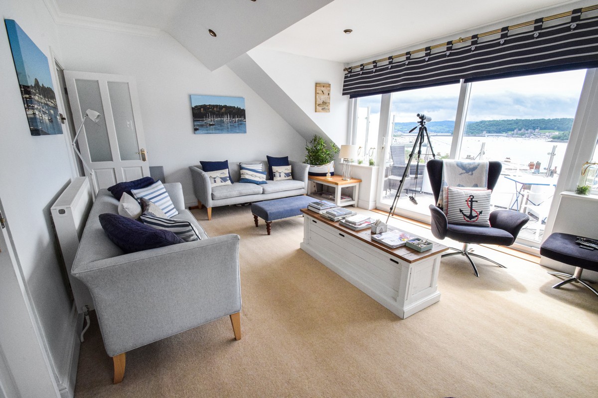 AnthonyFlintPC's tweet photo. The Hills, located in the heart of Deganwy, boasts some amazing features including stunning views over the estuary towards the Conwy Castle and Mountains and stunning modern decor internally. 

One not to be missed.

For more details >> https://t.co/EuVJqptge7. https://t.co/7yolQijqXY