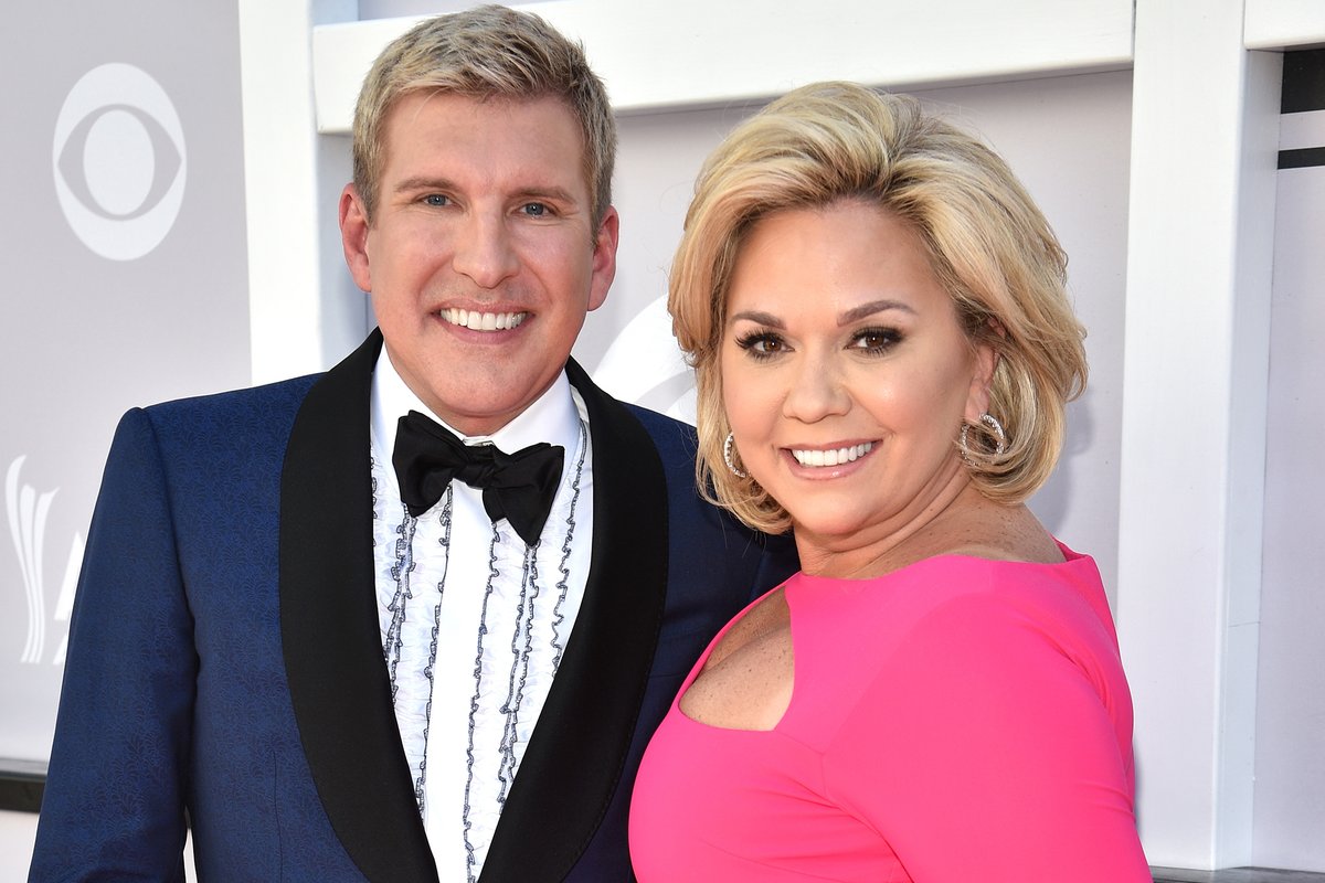 prodbulletin's tweet photo. Chrisley Knows Best stars Todd Chrisley and Julie Chrisley were found guilty of conspiracy to defraud banks out of more than $30 million in fraudulent loans. They face 12 counts of bank and wire fraud, tax evasion and conspiracy charges
#television #gossip
https://t.co/EljOs9KAfs https://t.co/7OSR3eMmdz