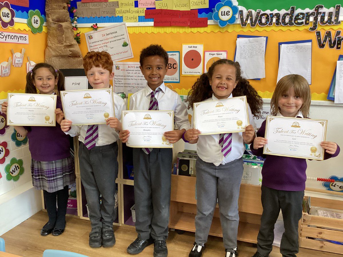 HPA_Philip_Lane's tweet image. Some of our talented #HPAPLYear1 children took part in a young writers competition. They did so well that their work will be published in a book of poems called ‘This Is Me’. Here they are proudly showing off their certificates! 🏆