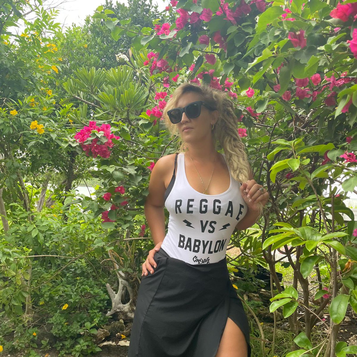 CYEvolution's tweet photo. Itâs a Reggae VS Babylon kind of day. âĄď¸ Singer/ songwriter Sailor Jane Music repping Cooyah in The Bahamas đ§đ¸
â˘Bodysuit available worldwide at https://t.co/NdFDtMEhOq
#ReggaeVSbabylon #Cooyah #ThirdEye #Reggae #onelove #rasta #irie #locs #Bahamas https://t.co/IziXfUxD9c