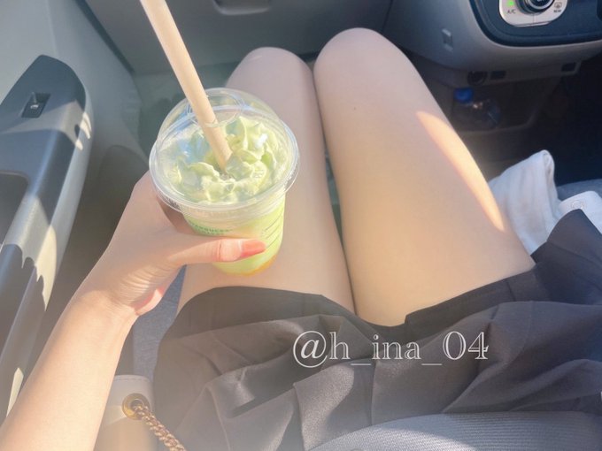 スタバ新作のメロン美味しかったです🍈 https://t.co/FF6UAFyzqe<a href="/tag/%E8%A3%8F%E3%82%A2%E3%82%AB%E5%A5%B3%E5%AD%90"class="tags"><span>#裏アカ女子</span></a>