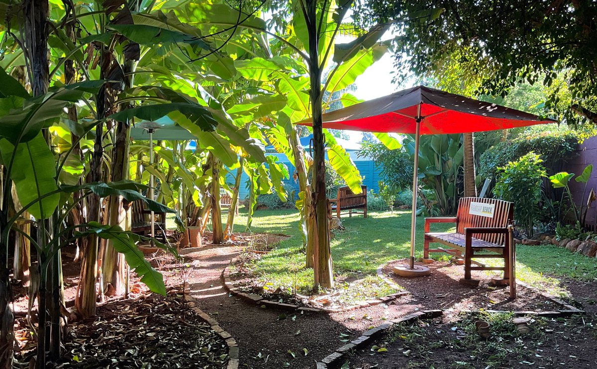 5 things we want you to know about #MentalHealth...

 👉 Mental health is a daily practice.
 👉 Recovery isn't as simple as 'take a few days off' or 'get some exercise'.
 👉 Depression is not laziness.
 👉 It's exhausting.
👉  Mental health is just another aspect of health.