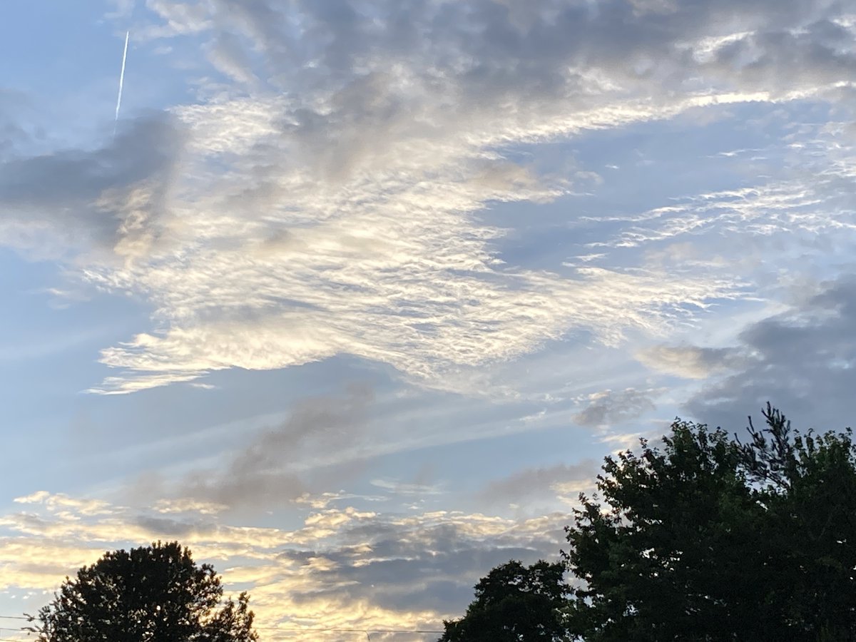 It’s not always chaos around the <a href="/I83PepsiSign/">i83PepsiSigny(sign/landmark)</a>! #Sunrise #Baltimore #MDwx 🤗