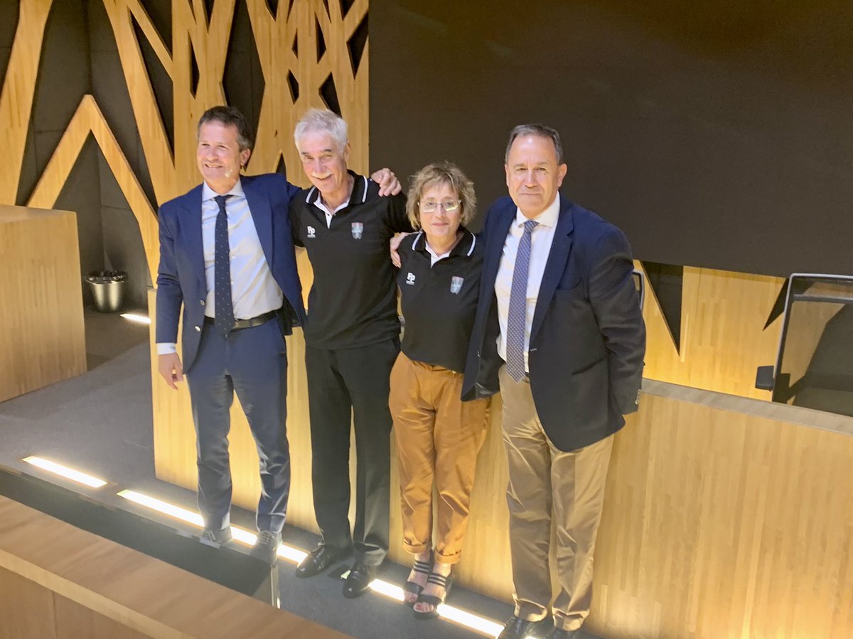 Lanbide Heziketako gure ikasle eta irakasleek beste behin ere maila aparta erakutsi zuten, Madrilgo <a href="/SpainSkillsBlog/">SpainSkills</a> txapelketetan. 63 laguneko talde bikain horrekin <a href="/tknika/">Tknika</a> –n elkartu gara gaur, egin duten ahalegina aitortzeko eta Europako txapelketarako zorte ona opatzeko.Ekin!