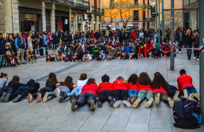 aeermessenda's tweet photo. ⚠️⚠️ ATENCIÓ ATENCIÓ!! ⚠️⚠️

Només falten dos dies perquè arribi dissabte! És per això que us portem...

✨ℛ𝒶ℴ𝓃𝓈 𝓅ℯ𝓇 𝓁ℯ𝓈 𝓆𝓊𝒶𝓁𝓈 𝓃ℴ 𝓊𝓈 𝓅ℴ𝒹ℯ𝓊 𝓅ℯ𝓇𝒹𝓇ℯ ℯ𝓁 𝒹𝒾𝒶 𝒹ℯ𝓁 𝓁𝓁ℯ𝓊𝓇ℯ 𝒶𝓁 𝒸𝒶𝓇𝓇ℯ𝓇✨ https://t.co/V4nJuXe3Zp