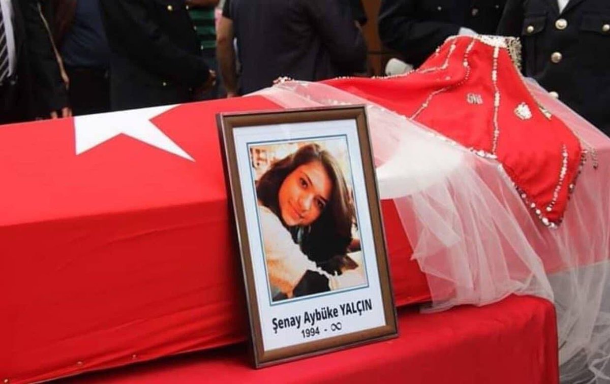 Kahpe Pusu Kurmuşlar
Anam Babam Muallimi Vurmuşlar
Cümle Şüheda Selama Durmuşlar
AyBüke'yi Al Sancağa Koymuşlar 
#AybükeYalçın 
#ŞehitÖğretmenŞenayAybüke
#ŞehitAybükeYalçın