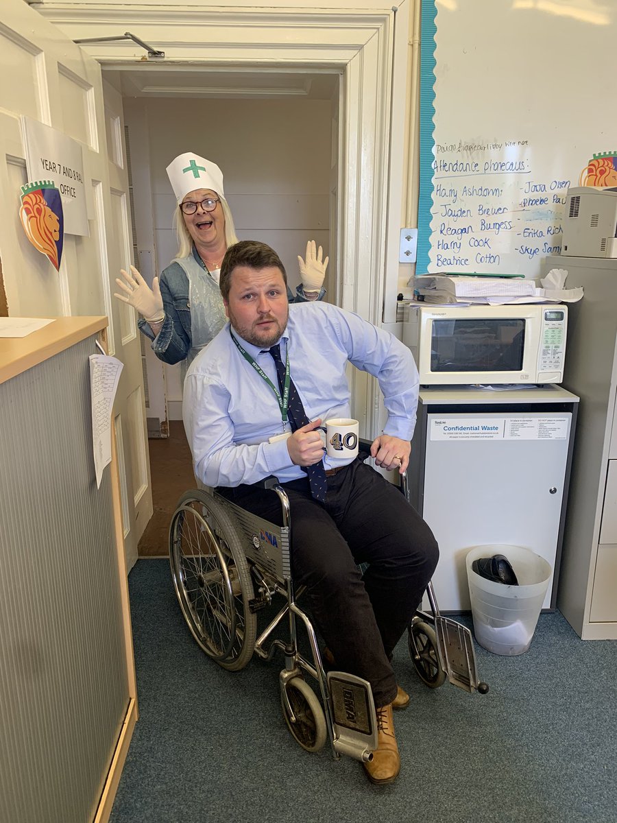 RachelGough11's tweet photo. Happy 40th to Mr Black! 😂@Y7Devizes @DevizesSchool https://t.co/JdDoEByi53