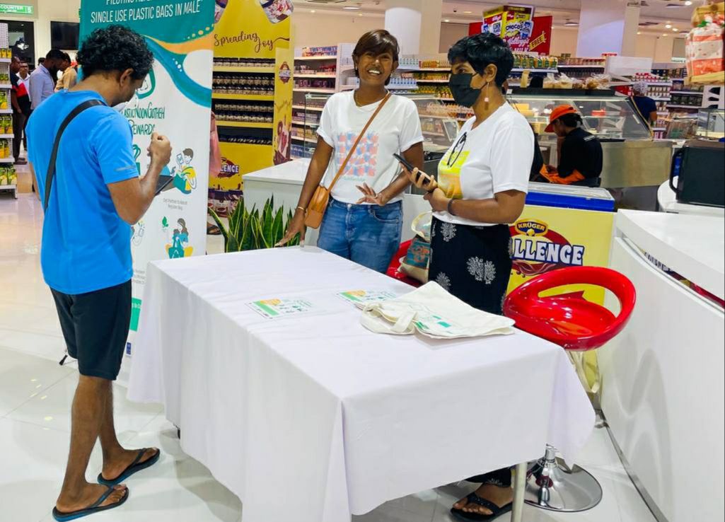 As we celebrate the oceans during this month of June, continue to reuse your #PlasticNoonGotheh shopping bag throughout the month and be eligible for free Dhiraagu Data rewards🧡

#PlasticNoonGothehRewards
<a href="/EhenGotheh/">Plastic Noon Gotheh</a> 
<a href="/MaccsMv/">MACCS</a> 
<a href="/stoplc/">STO</a>
<a href="/UNDPMaldives/">UNDP Maldives</a>