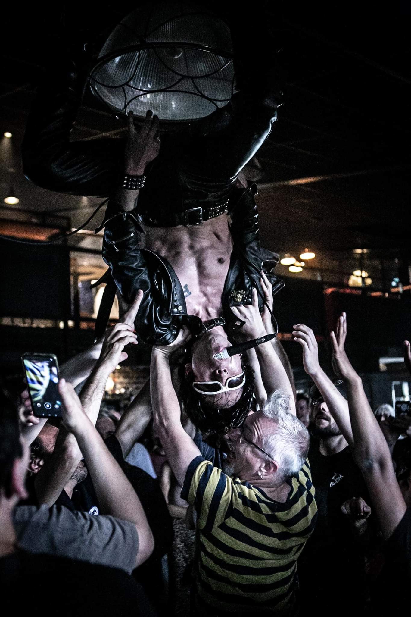 GUITAR WOLF ギターウルフ on Twitter "ロックの日 📸Simon Grumal https//t.co