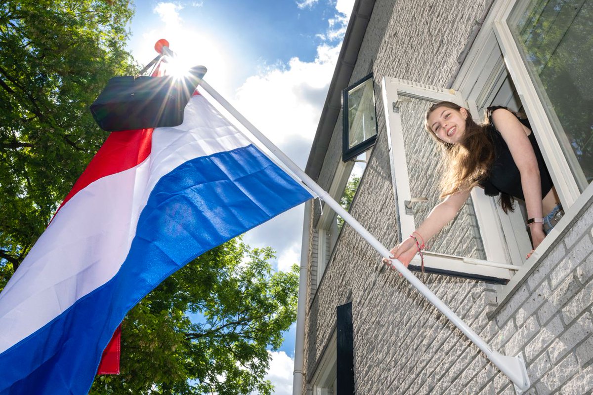 Geslaagd voor het eindexamen? Stuur ons je foto per app (06-51493039) mail (digitaal@mediahuisnoord.nl).