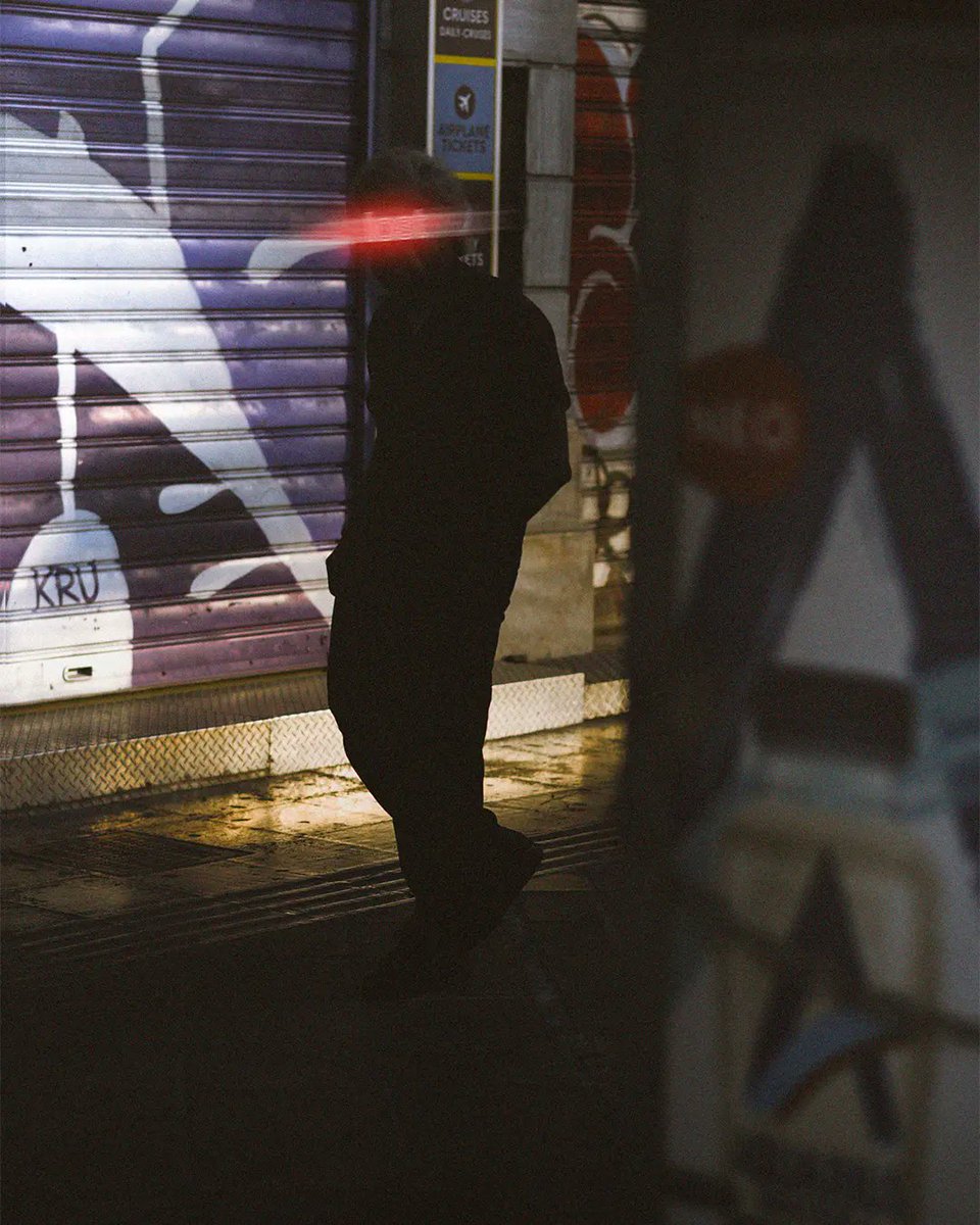Love, death + robots.
#Greece #Athens #photo #street #streets #streetphotography #反差婊 #ερχεται_ΠΟΥΤΣΑ