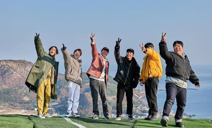 cornsalad1913's tweet photo. 1N2D Season 4 early episode missing hour.
.
#1n2d #2d1n #1night2days #2days1night #2Days1NightS4 https://t.co/MHiXSJ7FBe