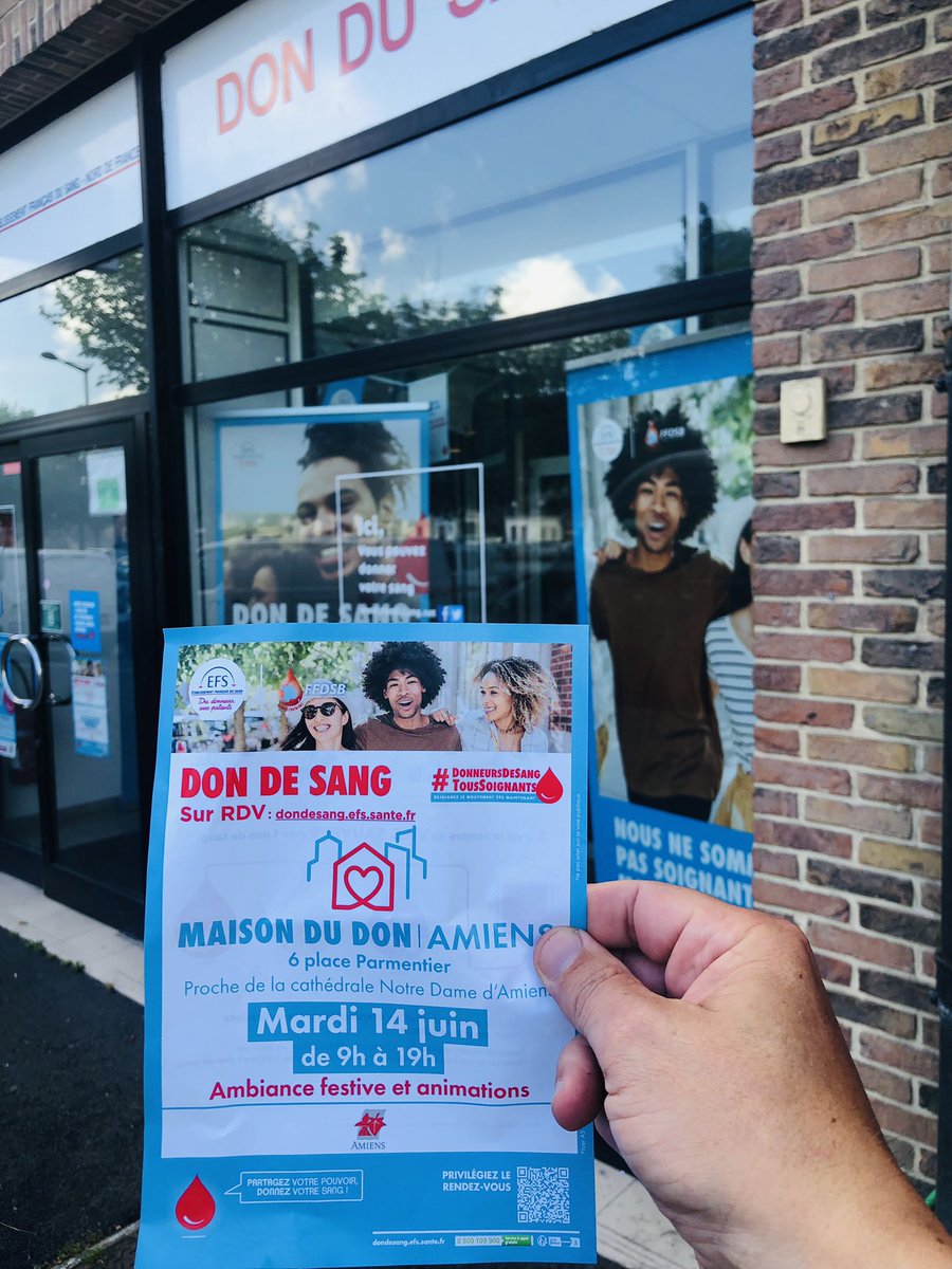 thhutin's tweet photo. Dans le quartier #StLeu, on peut aussi faire des dons.
Avant l’été, n’oubliez pas passer pour que @EFS_dondesang @EFS_Sante refasse ses stocks de sang 🩸
À noter, une journée festive pour la #journeemondiale des #DonneursdeSang pour les donneurs le #14juin
#Toussoignants https://t.co/Uezg1U2Bdg