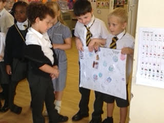 Y1OLOL's tweet photo. Year 1 enjoyed making posters and giving a presentation about the famous arctic explorer Matthew Henson during our Literacy lesson. @OLOLCPrimary https://t.co/pxJlev2aIC