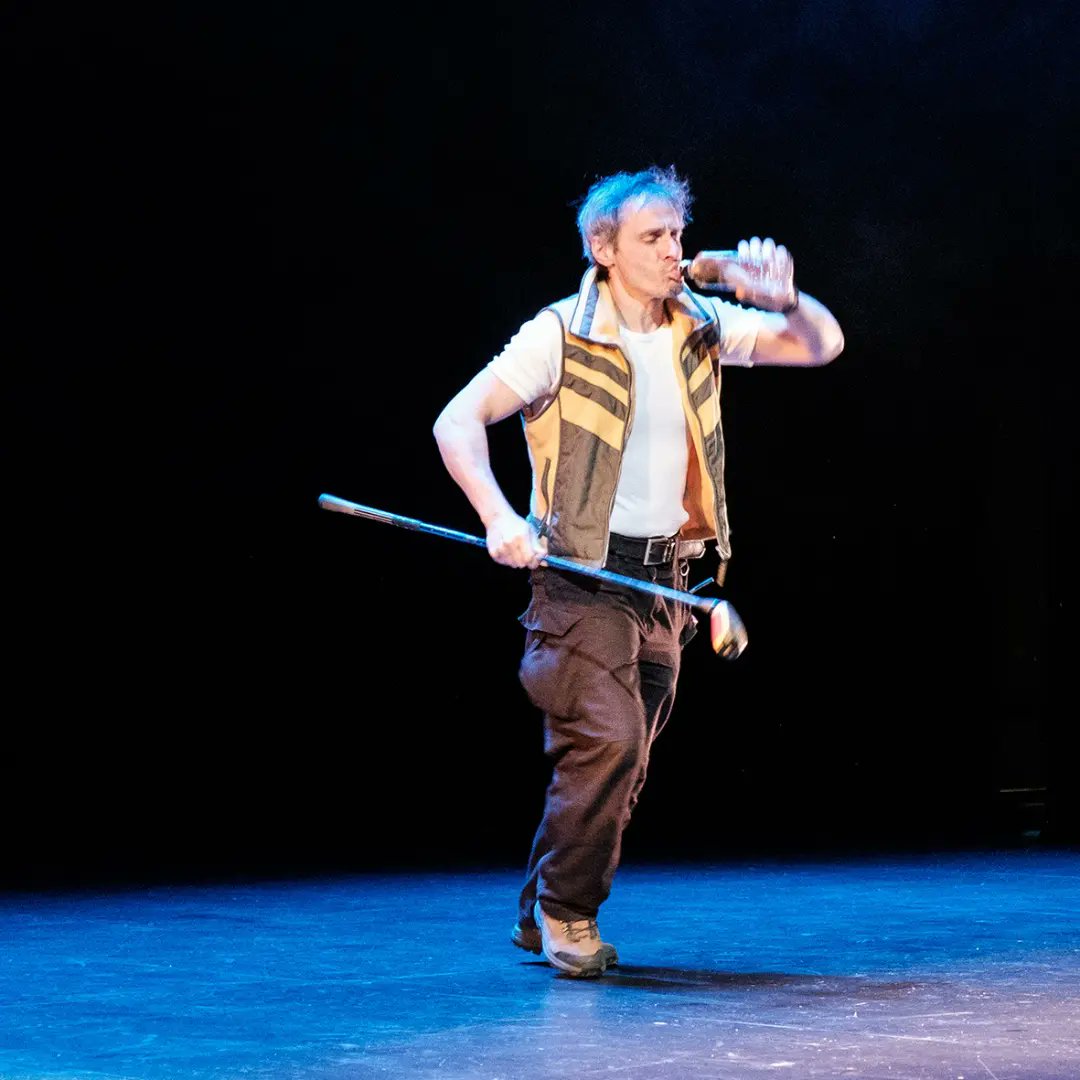 CrisPuertas's tweet photo. ¡Amigos! Vuelve #LosInvitados de @alas_teatro

Funciones en junio:

-19 de Junio 19.30h en el Teatro Riera (Villaviciosa)

-22 de Junio 20.30h en el Teatro Jovellanos (Gijón)

¡No os lo perdáis! ❤

📸 Fotazas de Jandro &amp; Laura (AB) https://t.co/Z3AV1nbo3v