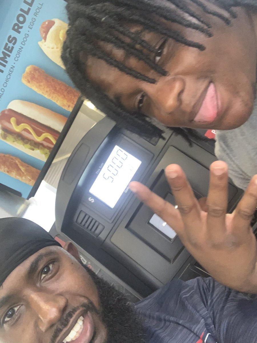 Coach Lewis tweet media