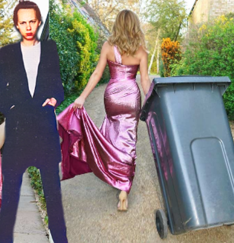 Zeddeee's tweet photo. #RubbishDumpSongsOrFilms
🎶Is she wheelie going out with bin🎶 https://t.co/Z8gu7IEaXs