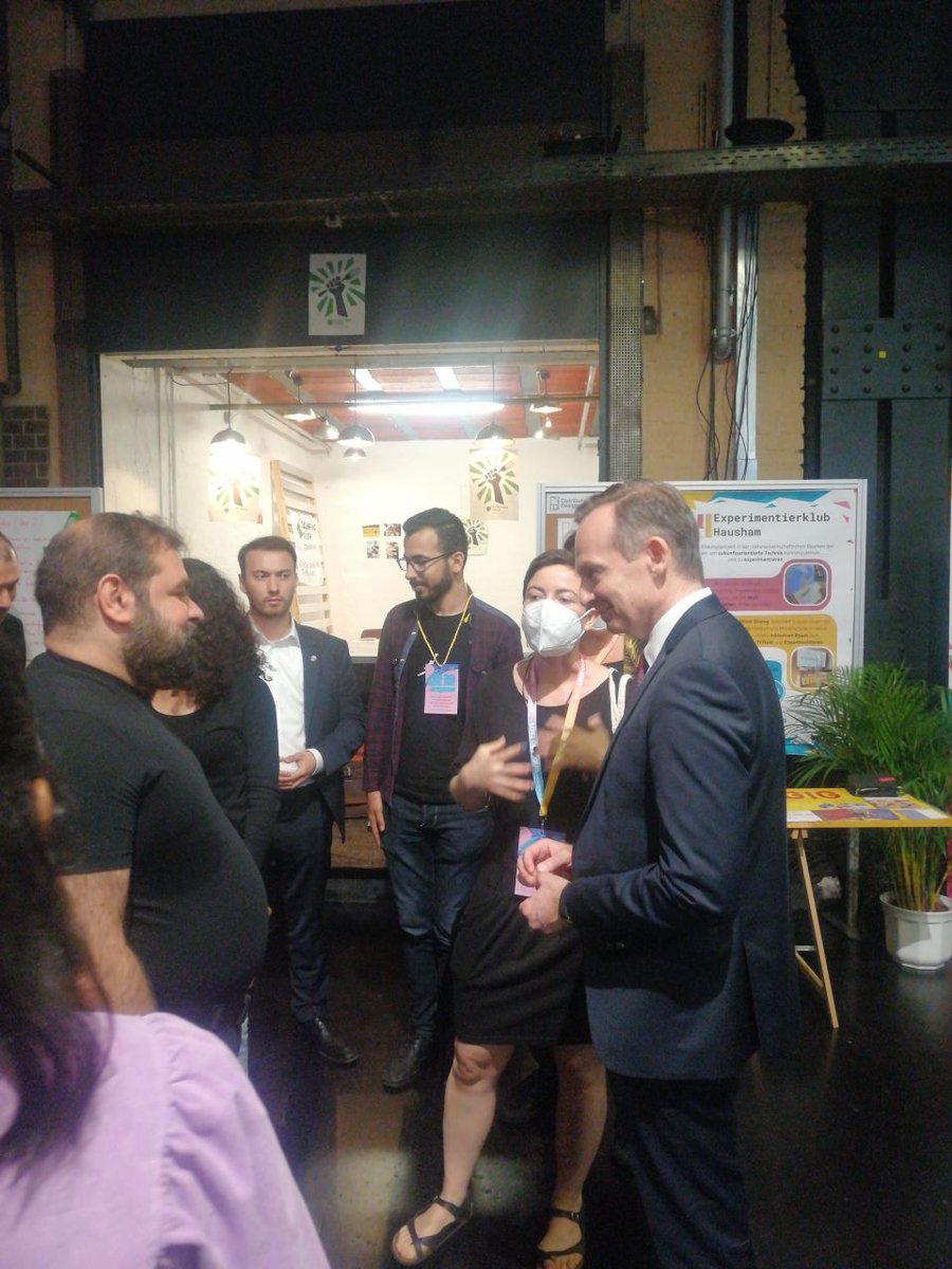 Thanks to Volker Wissing (FDP), Federal Minister of Digital Affairs and Transport, for visiting the #makerspace! #rp22 #wearegig