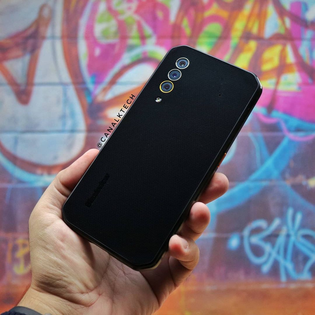 BlackviewJapan's tweet photo. #BV9900Pro や #BL6000Pro のデザインは、無骨でありながらシックでお気に入り、というファンの声もありました👂あなたはどう思いますか☺️?
あなたの好きな携帯電話のデザインについて、ぜひコメントで教えてくでさい😆あなたのご意見は、今後のデザインに反映されるかもしれません!
#Blackview https://t.co/zEtufBydNa