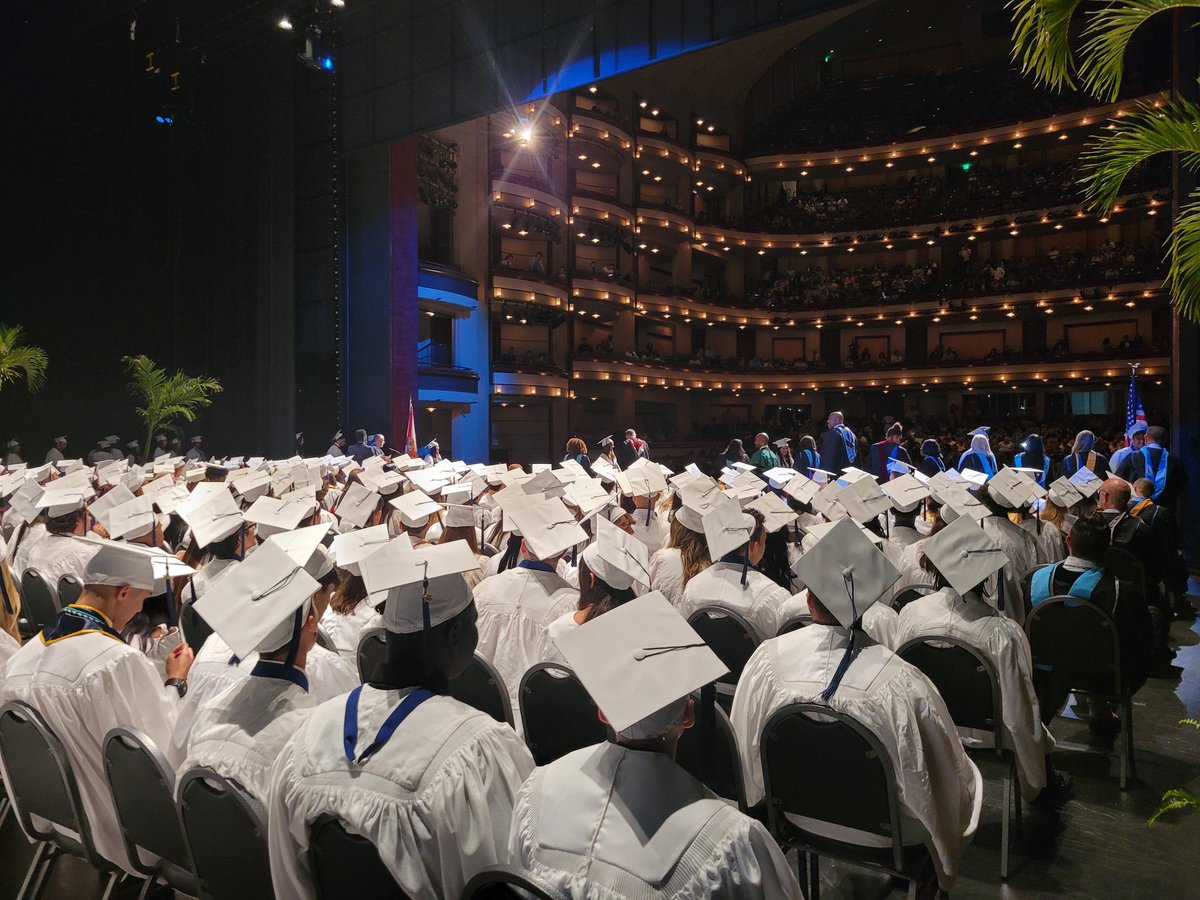 Congratulations to the @atmsenior graduates #Classof2022! Sharks, the sky is your limit! @MDCPSOperations @SuptDotres @MDCPSNorth #MDCPSGrad