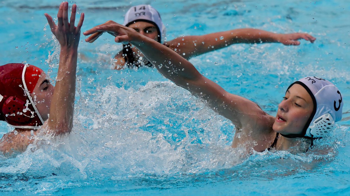 Epic victories last night from U14 and U11! Keep up the great work at practice! It's paying off in the games!

@OaksRec <a href="/WVHSPolo/">WaubonsieValleyWaterPolo</a> <a href="/WVBoysWaterPolo/">WVHS Boys Water Polo</a> @NSSWPL