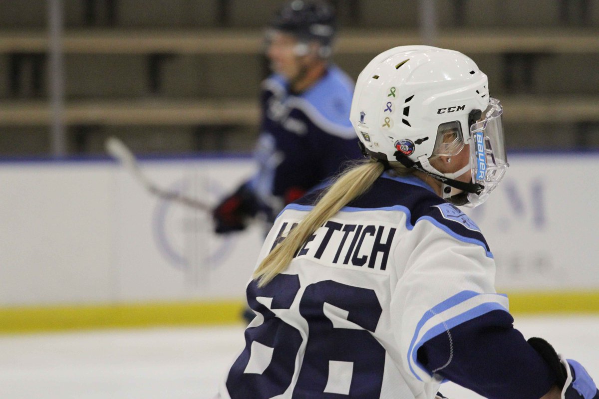 11DayPowerPlay's tweet photo. Nothing quite like grabbing 40 of your closest friends and playing hockey for 3 straight hours ammiright?
#Frozen40 // #PuckCancer https://t.co/LRZxEphfo3
