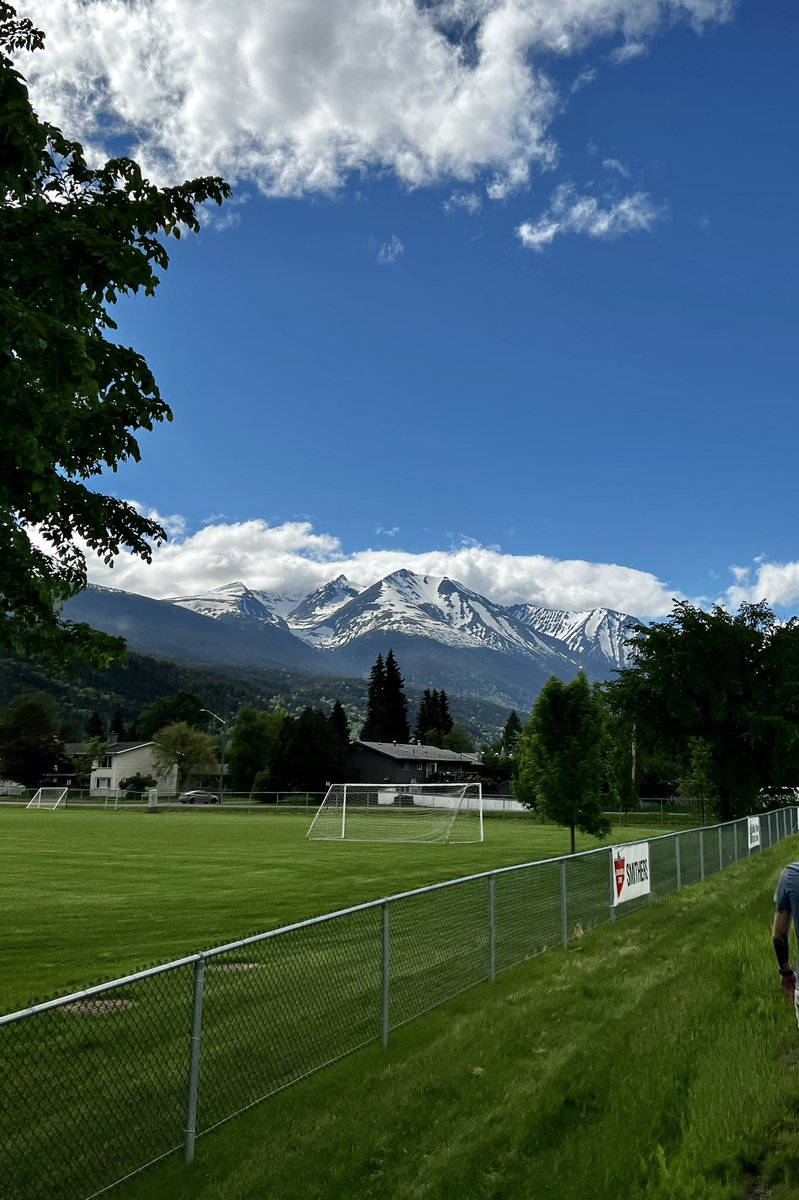 narathota's tweet photo. Sharing some photos of some amazing sceneries from my recent trip to Smithers, BC 🏔 #travel https://t.co/FO2uHiFiyP
