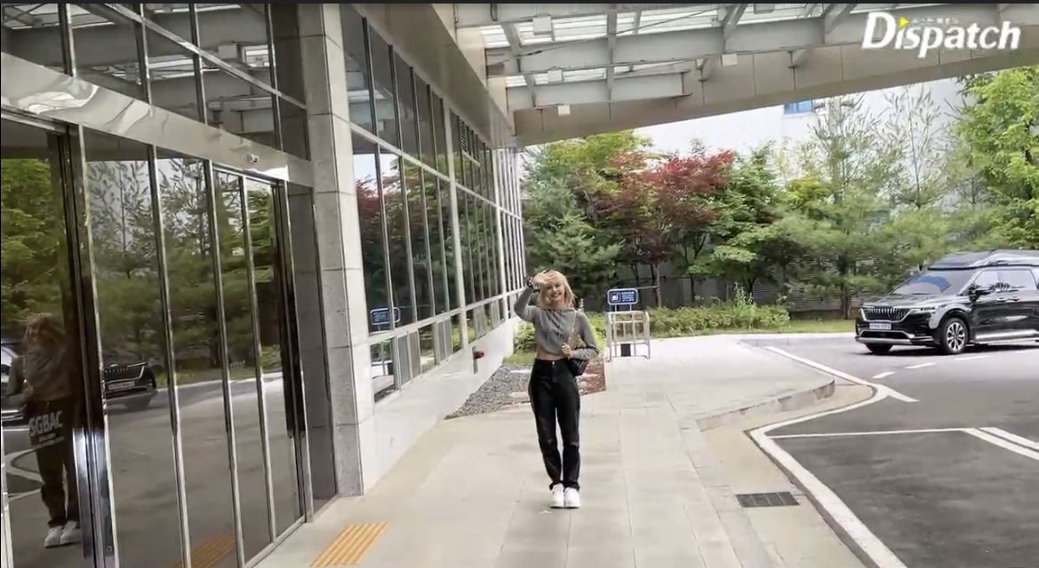 Lsglobal_'s tweet image. Have a safe flight baby

SAFE FLIGHT LALISA 
#LisaAimeParis