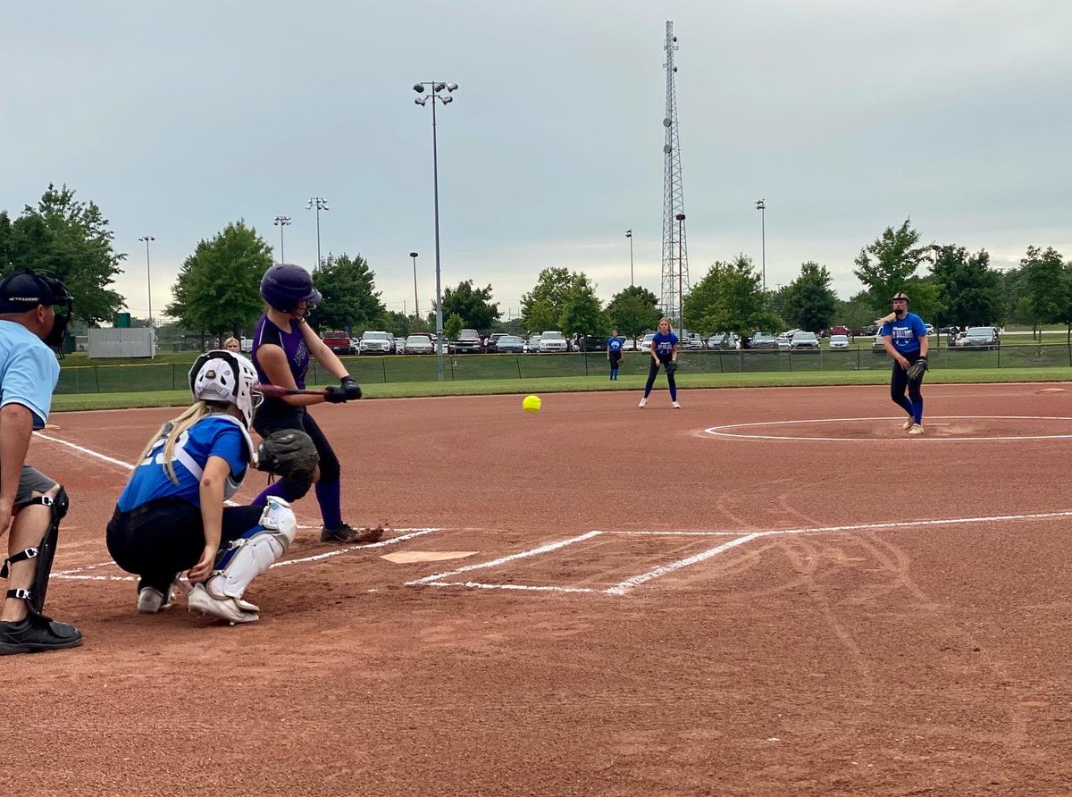 jilby40's tweet photo. Nothing better than watching your daughter play against the daughter of one of your high school classmates! 💕🥎 #thecatcherismyfav https://t.co/XDSa93DizR