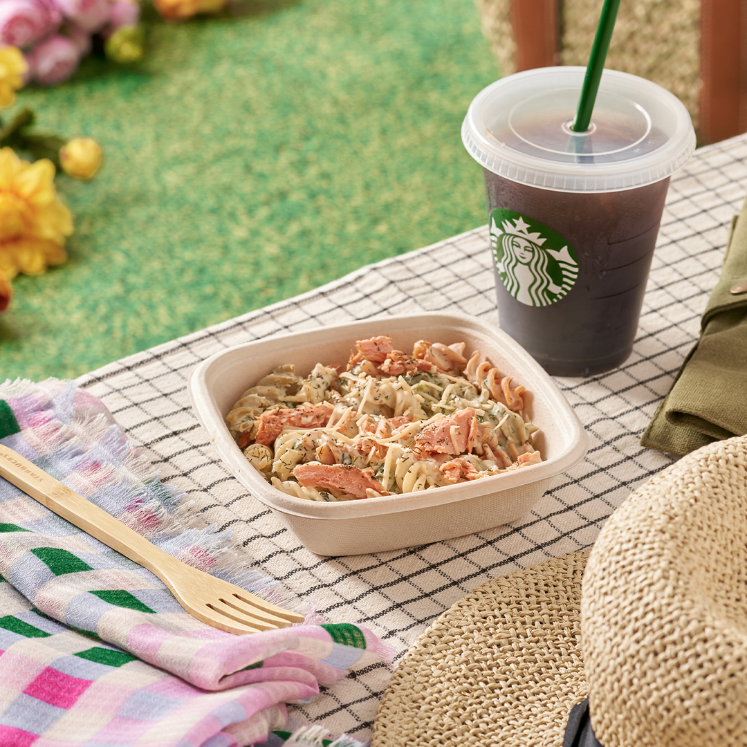Starbucks Philippines on Twitter "Treat yourself this Friday with our Fusilli Baked Salmon! 🍝