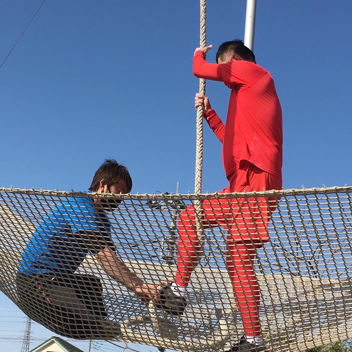 trapeze_heroes's tweet photo. Catch lock lesson Lv.1-2
6/26 (日曜)14:30-15:30
動きの負荷強度はかなり高い為練習だけで十分な自重系トレーニングになる。楽しく筋トレ出来る。
#空中ブランコ #楽しく筋トレ #サーカス #flyingtrapeze #catchlock #catcherslock #トレーニング
#挑戦 #ロープの登り方 #ropeclimbing https://t.co/2VASZVADh3