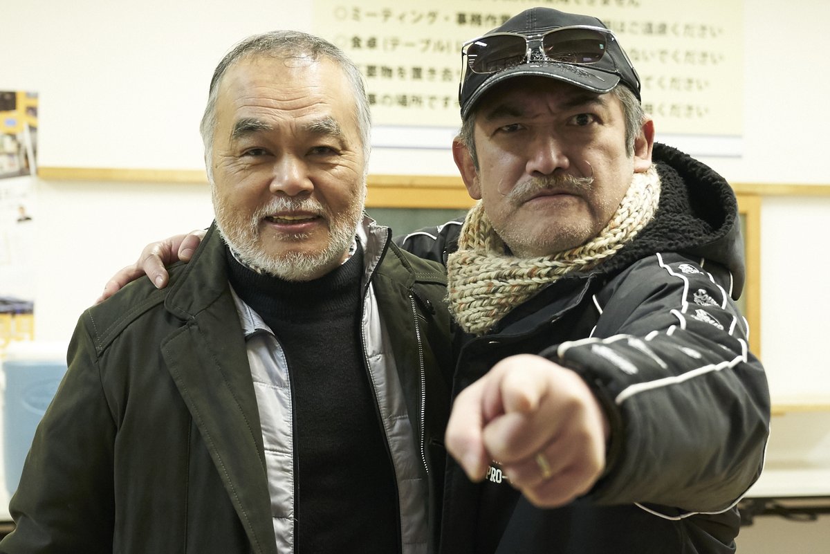 ExtroMovie's tweet photo. 出演者としても作品に参加頂き、もちろん”脚本担当”として出演シーンの無い、撮影現場にもお越しくださいました👍 https://t.co/mWIzNWt185