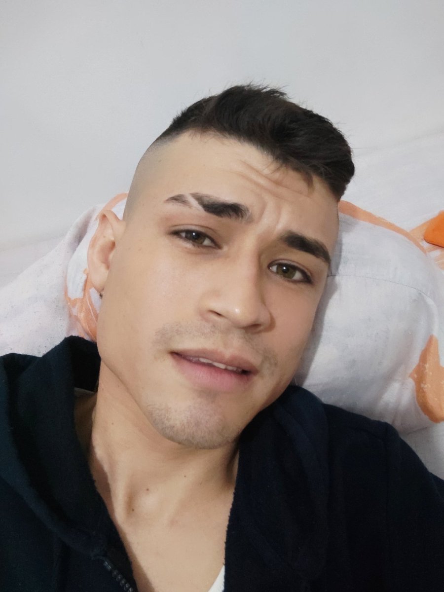 Wil_Calles96's tweet photo. Y si me regalas un ❤️y 🔃 RT porfis y subo más contenido 😈🍆💦💦 https://t.co/tMXsIq1Vqh