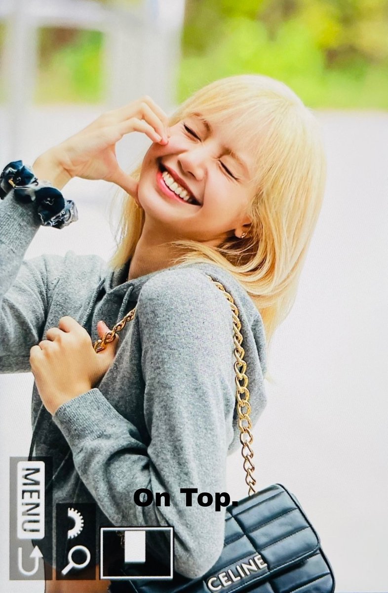 OnTop0327_liz's tweet image. 220624  SGBAC ✈️ 

#블랙핑크 #리사 #blackpink #lisa #ลิซ่า  #lalisa #LisaAimeParis