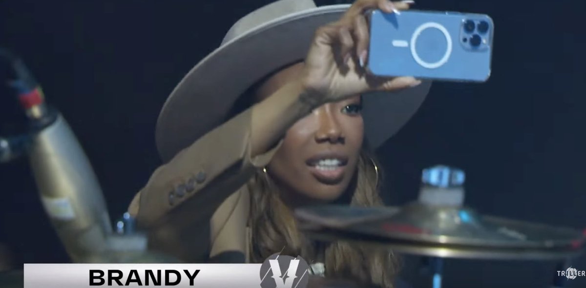 Phil_Lewis_'s tweet photo. Brandy is so proud #verzuz https://t.co/0jVU2DPFoe