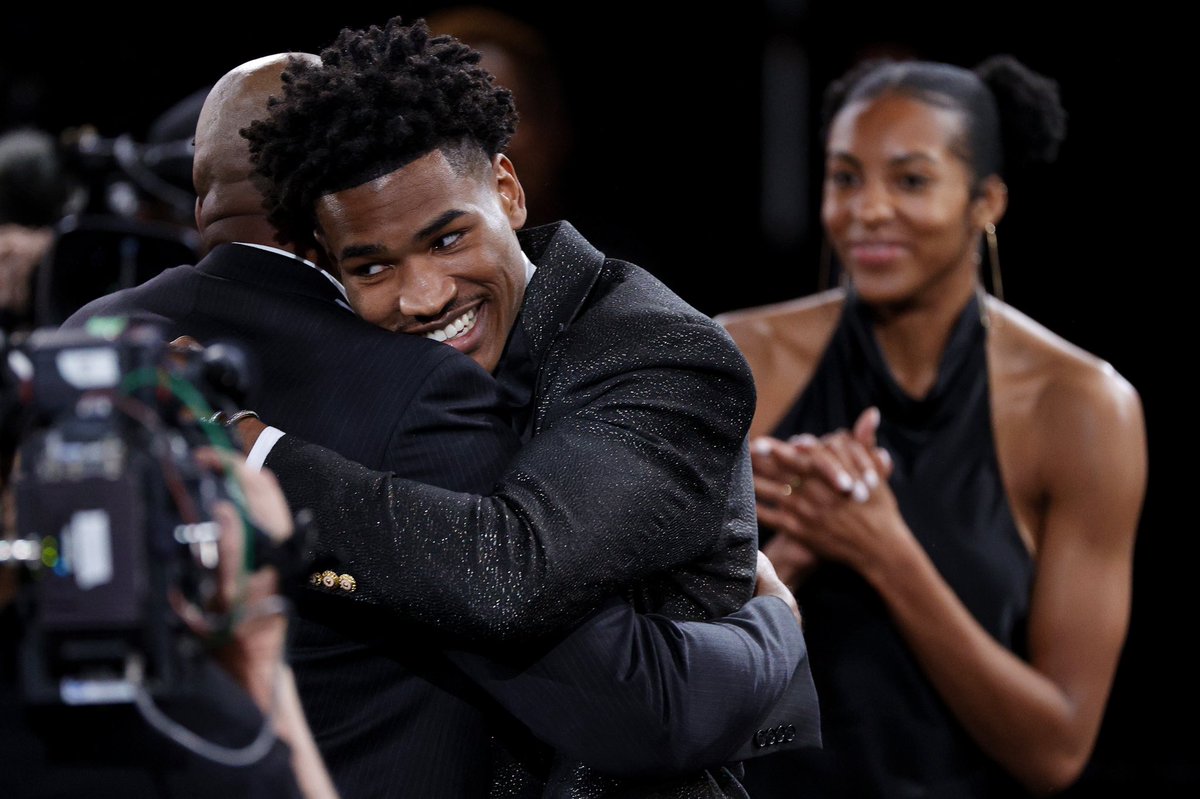 KUHoops's tweet photo. we’re not crying you’re crying 🥺 https://t.co/ly98YwHNky