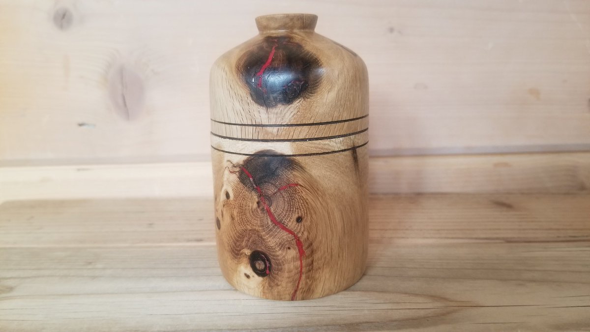 PiedraDesigns's tweet photo. Gambel oak lidded box. 3ยพ" high x 2โ
diameter. Cracks filled with crushed coral, finished with Acks Polish/Restoring Paste. Video up on Piedra Designs channel on YouTube and Rumble.
#woodturning #woodworking #liddedbox https://t.co/fEAzcmBit5