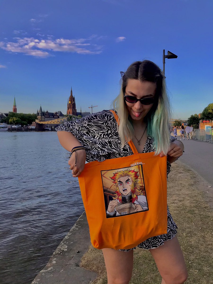 pumpkins_fren's tweet photo. Just finished my first shopping bag with Rengoku. Love him, sadly in my heart lives only Sasha and Tamioka. Looking forward for painting him too)
Frankfurt is beautiful.
Umai #artistsontwitter #rengoku #KimetsuNoYaiba #DemonSlayer #art #fanart https://t.co/EkGeYlP9bn