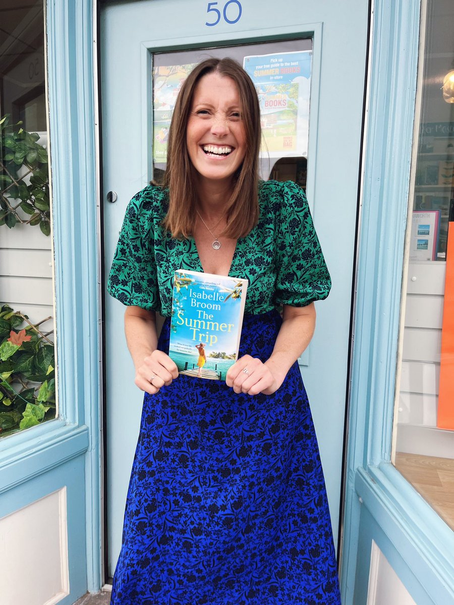 Isabelle_Broom's tweet photo. The goofy face of an author with nine published novels. NINE!!!! https://t.co/PZOxu7UvPK