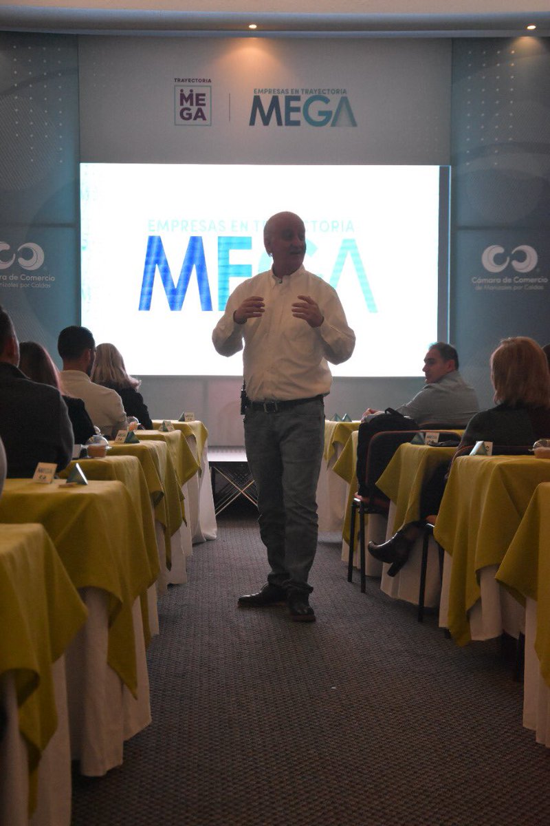 CCManizales's tweet photo. “No se preocupe por comunicar hacia afuera, comunique hacia adentro, construya sentido, propósito, conciencia y que todo lo que haga sea intencionado con la gente que trabaja con usted” Sergio Arango Arredondo, Mentor Líder del Programa https://t.co/r0o48QCOU3