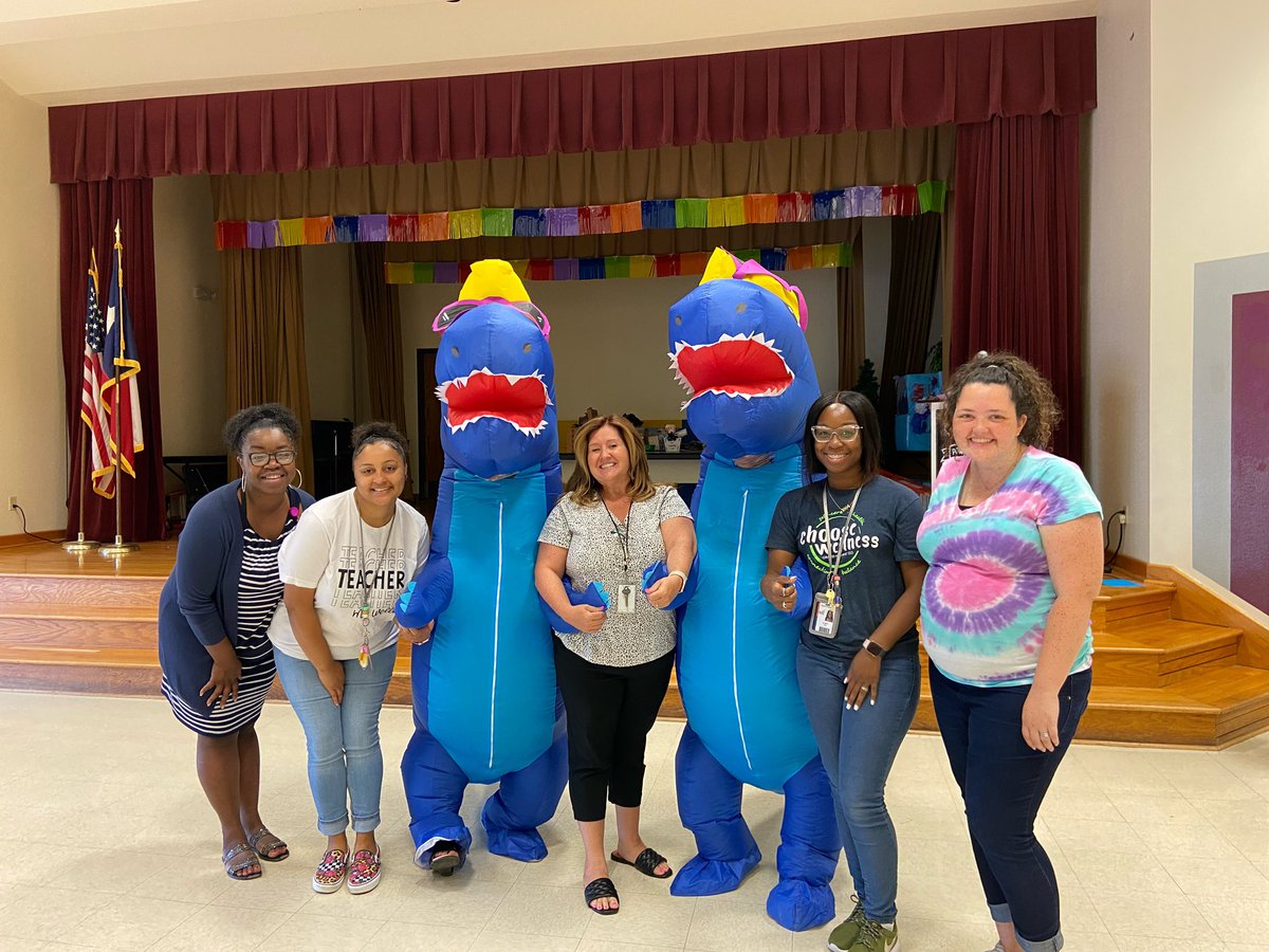 MrsAndersonAP's tweet image. All about kids!! #GPISD #CreateFun  #MyCamp @grandprairieisd