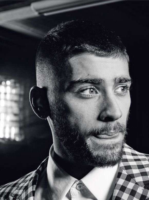 zaynforcomfort's tweet photo. if perfection doesn’t exist then why zayn malik https://t.co/ITGRB8RMEa
