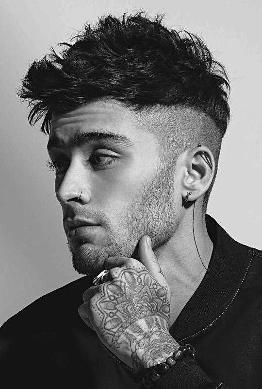 zaynforcomfort's tweet photo. if perfection doesn’t exist then why zayn malik https://t.co/ITGRB8RMEa