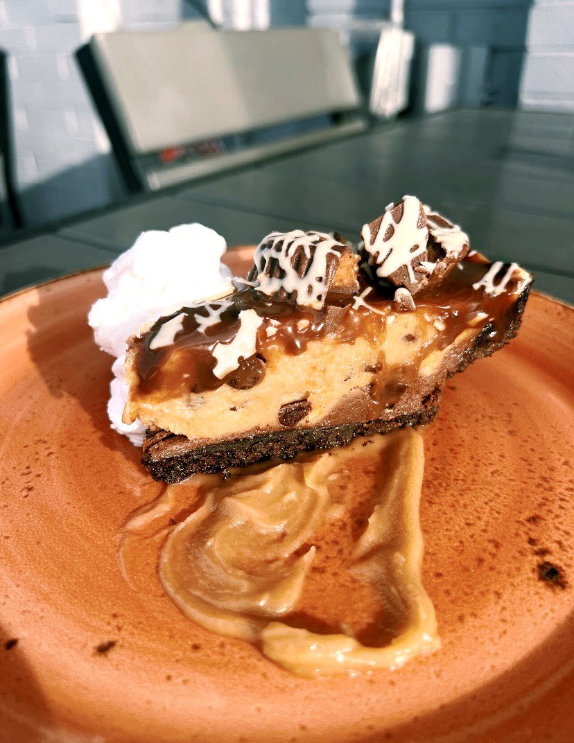 Fatpour Wicker Park tweet media