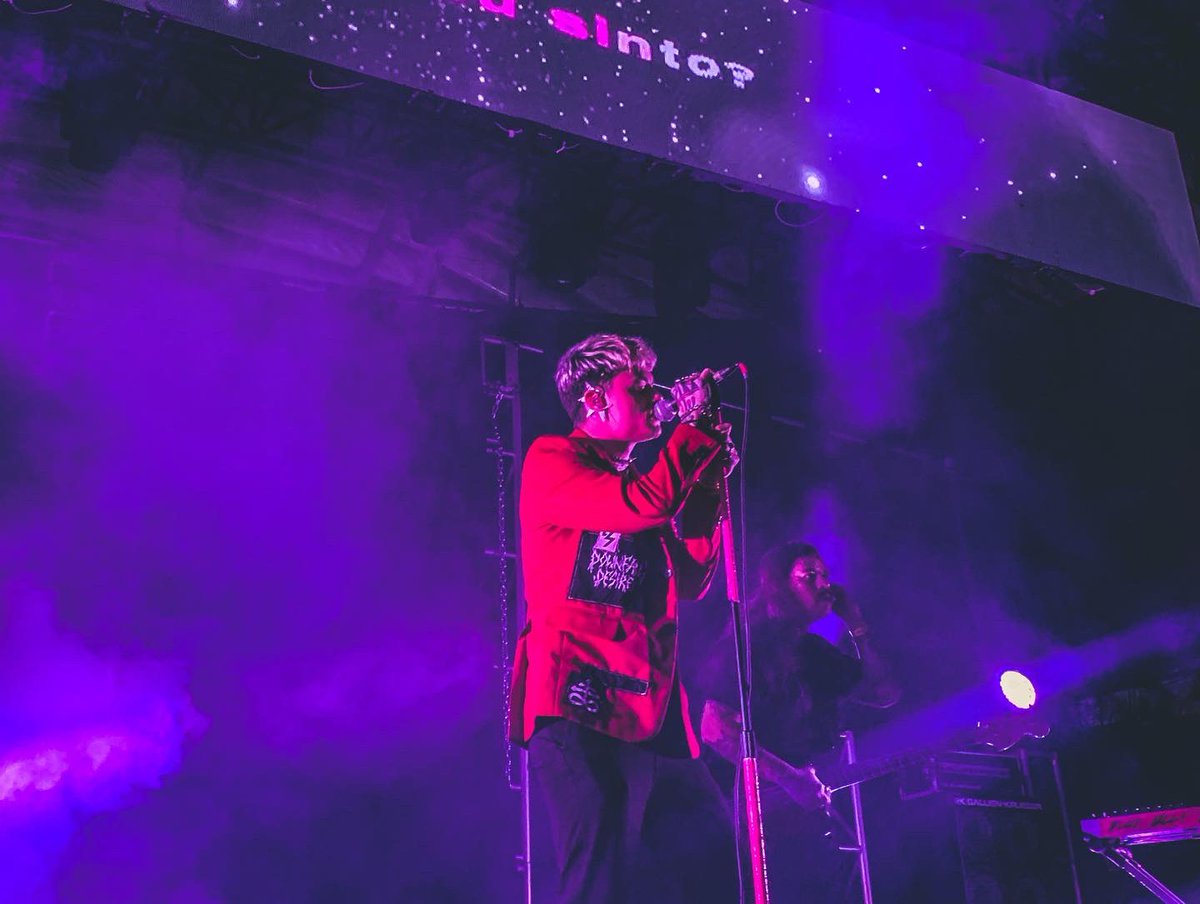 Moodgate_'s tweet photo. O #tbt de hoje é especial.
@bulletbane no @circo_voador ❤️🔥
A banda fez um show memorável no Rio de Janeiro com muita energia, originalidade e presença. A tour é para divulgar o último álbum “ #BLLT ”, que marca uma nova fase da banda.
#bulletbane https://t.co/7nbek1N8CK