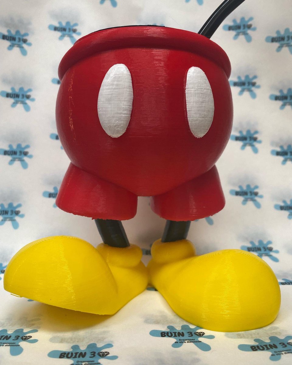 Buin3D's tweet photo. Días fríos tomando mate es lo mejor ! #Matera #matecito  #MickeyMouse https://t.co/bjJDXGc3sR