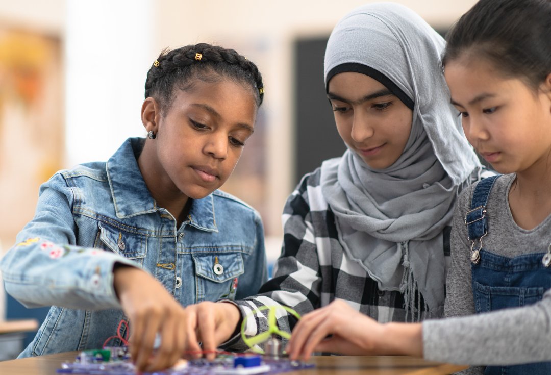 Oracle Social Impact (@oracleimpact) on Twitter photo Today is #InternationalWomeninEngineeringDay! Shout out to our grantees <a href="/technovation/">Technovation</a>, <a href="/techbridgegirls/">Techbridge Girls</a>, <a href="/girlstart/">girlstart</a>, <a href="/Latinitas/">Latinitas</a> and @BlackGirlsCODE for bringing #STEMeducation and hands-on learning to the next generation of engineers. 👩💻 Today is #InternationalWomeninEngineeringDay! Shout out to our grantees <a href="/technovation/">Technovation</a>, <a href="/techbridgegirls/">Techbridge Girls</a>, <a href="/girlstart/">girlstart</a>, <a href="/Latinitas/">Latinitas</a> and @BlackGirlsCODE for bringing #STEMeducation and hands-on learning to the next generation of engineers. 👩💻