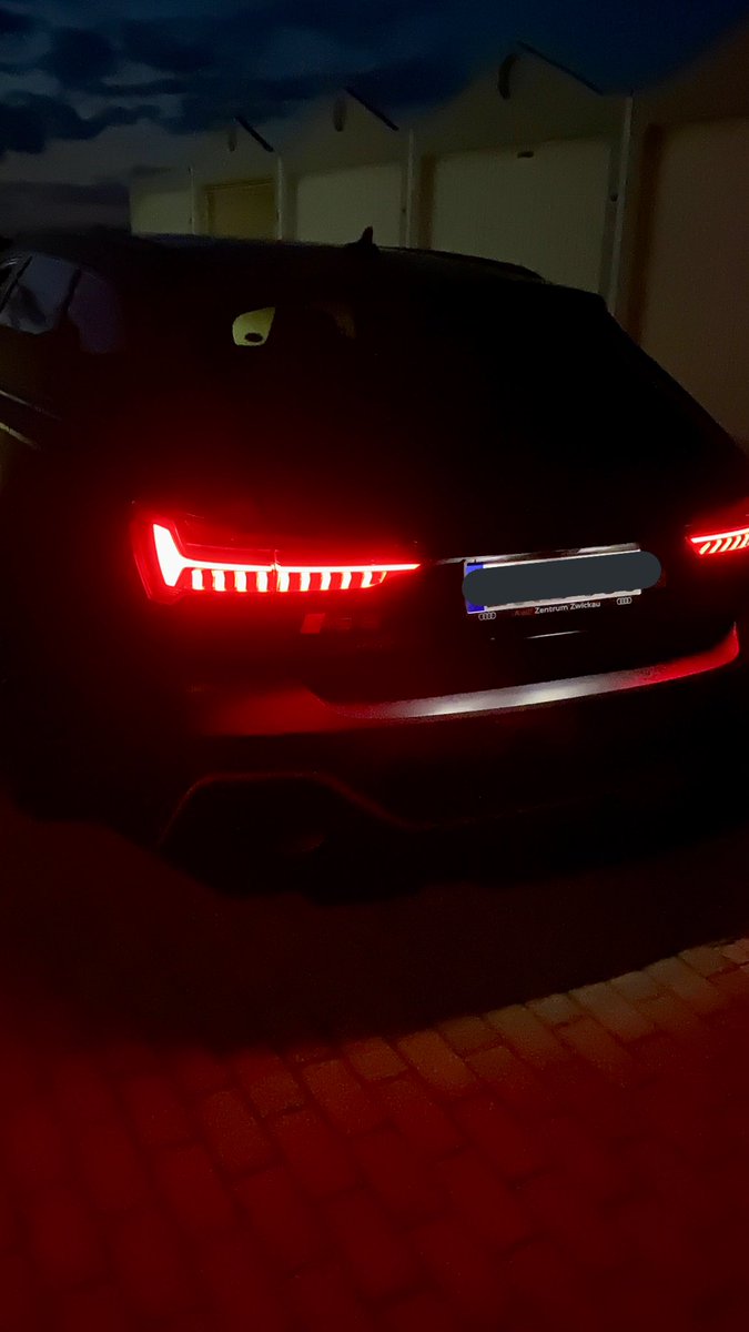 VWGolf7GTIPerf's tweet photo. #AudiRS6 #Performance #636PS #HappyFamily #EntspanntReisen #ScheissAufE #Audi #IchLiebeDiesenWagen #PampersBomber #306kmh #TochterFuehleSichWohl #PerfekteAuto #MeinLieblingAlltagsAuto #Audi #RS6 #FürAlleWasDabei 🖤❤️ https://t.co/PNNTrdKVcZ