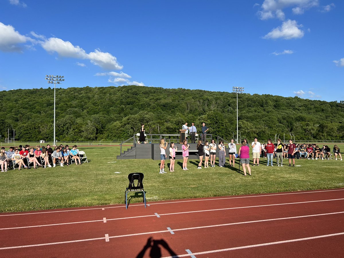 deisel68's tweet photo. Here we go Class of 2022! #GradPractice #mycrcs https://t.co/efnV0exUKJ