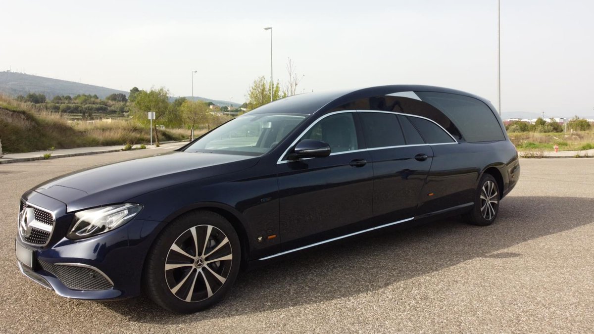Limousines électriques hybrides #sanitaire #funéraire
autofuner.com/wordpress/hybr…